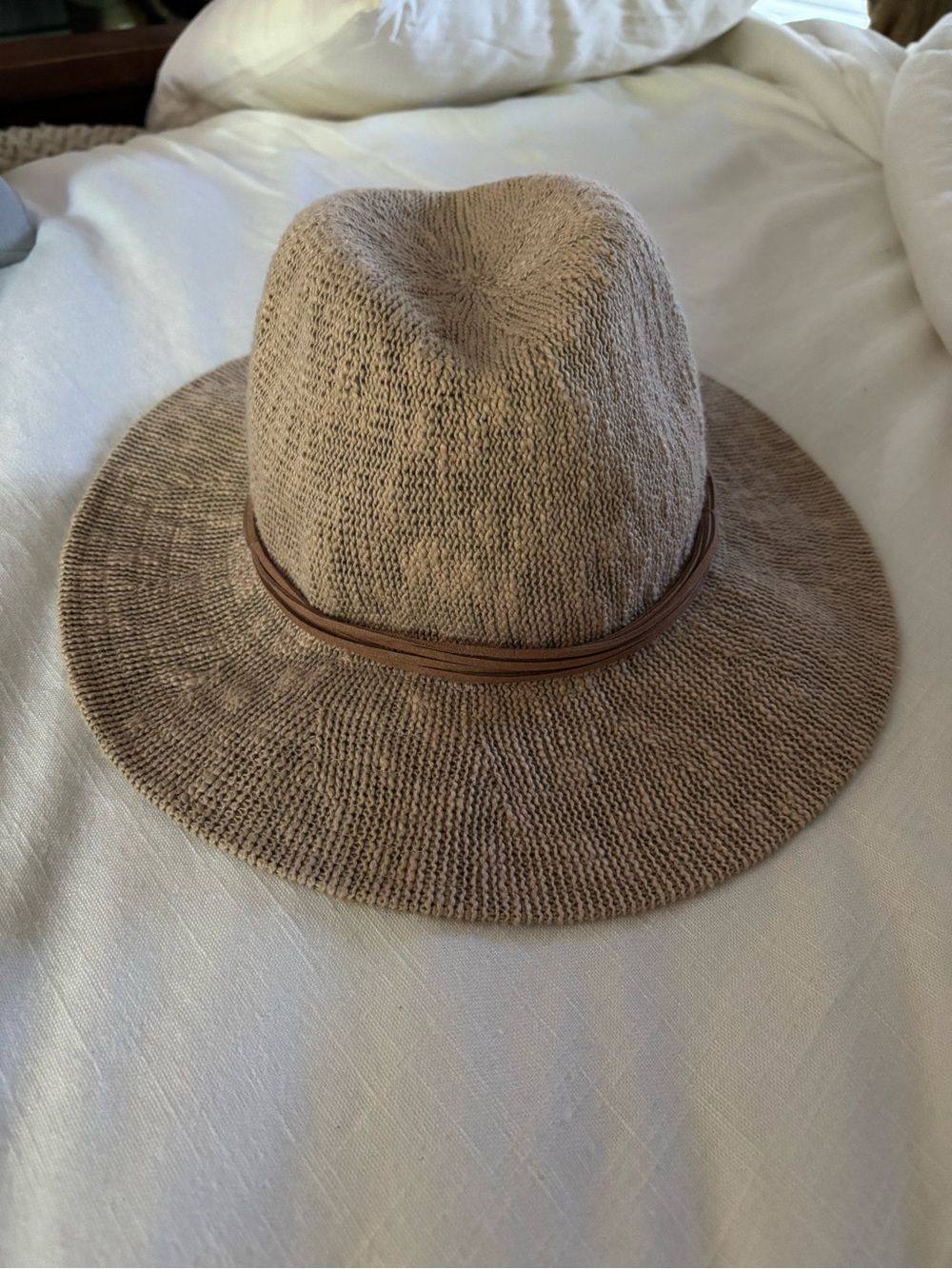 Women’s Tan Knit Fedora Hat with Brown Band